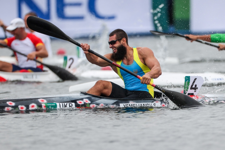 Tokyo paracanoe 07