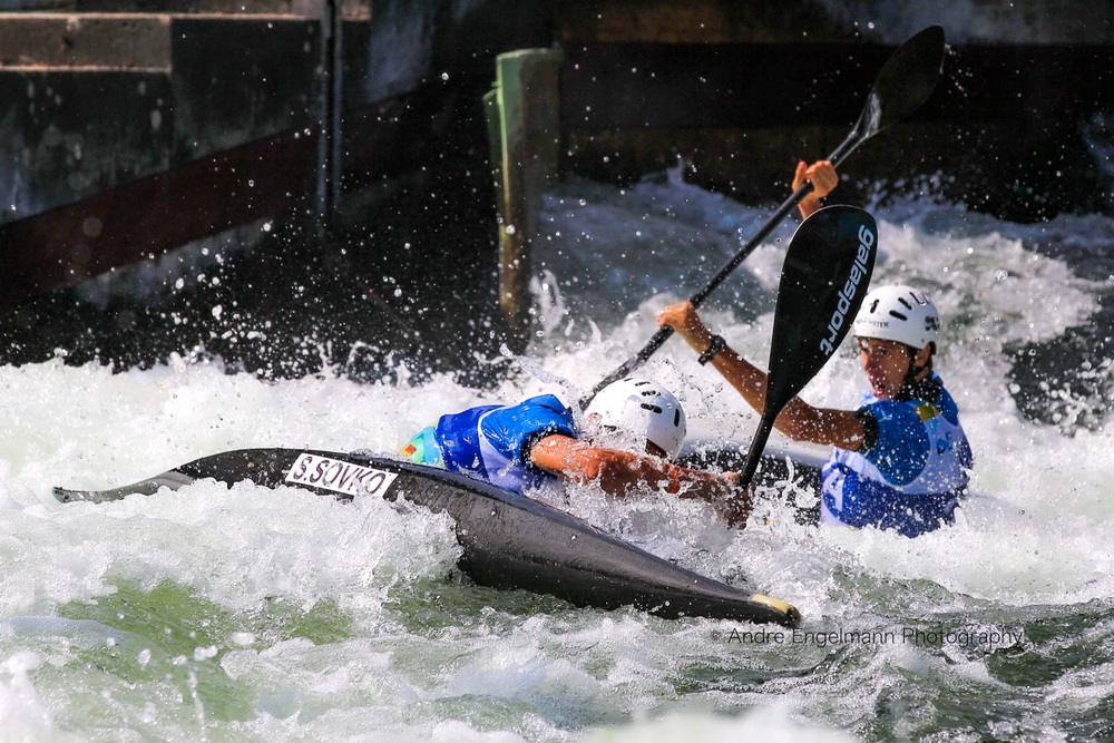 Kayak team world 